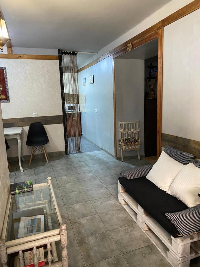 Mini Hostel N.Tigranyan 5 Γιερεβάν Εξωτερικό φωτογραφία